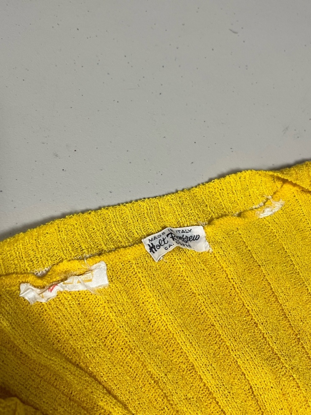 HOLT RENFREW Vintage Textured Ribbed Knit Cardigan - Picture 7 of 10